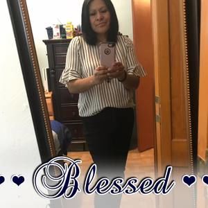 Meet your Posher, Elodia